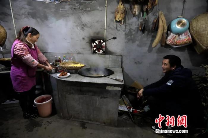 点击进入下一页