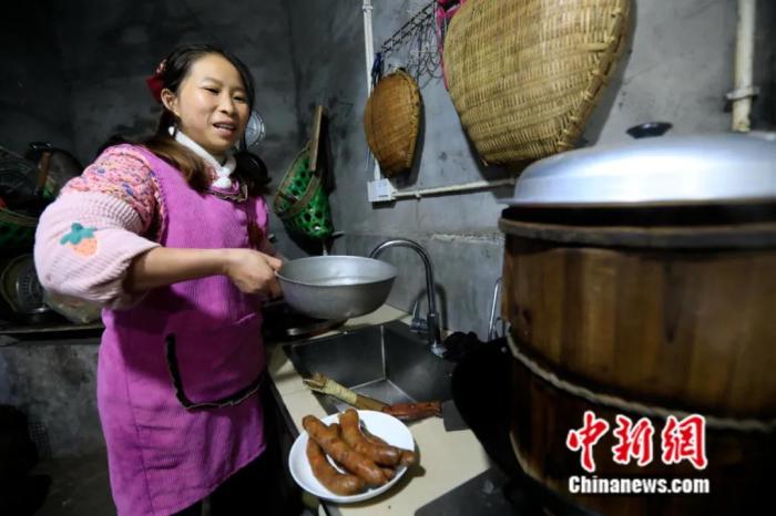 点击进入下一页