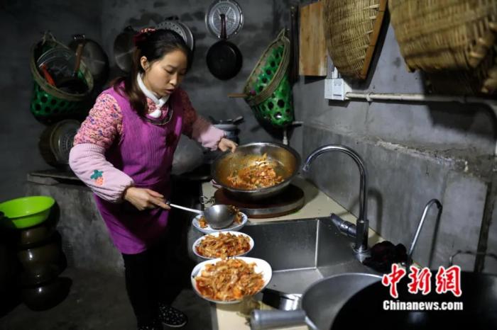 点击进入下一页